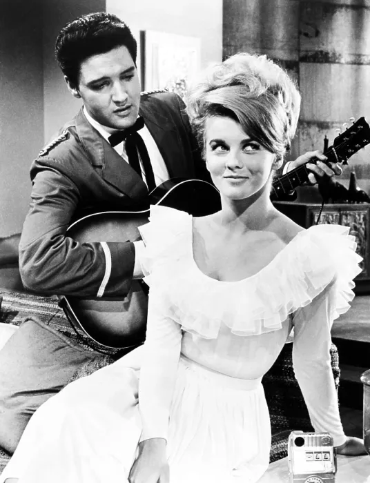 Framed Print : VIVA LAS VEGAS, Elvis Presley, Ann-Margret, 1964 Framed Print : VIVA LAS VEGAS, Elvis Presley, Ann-Margret, 1964
