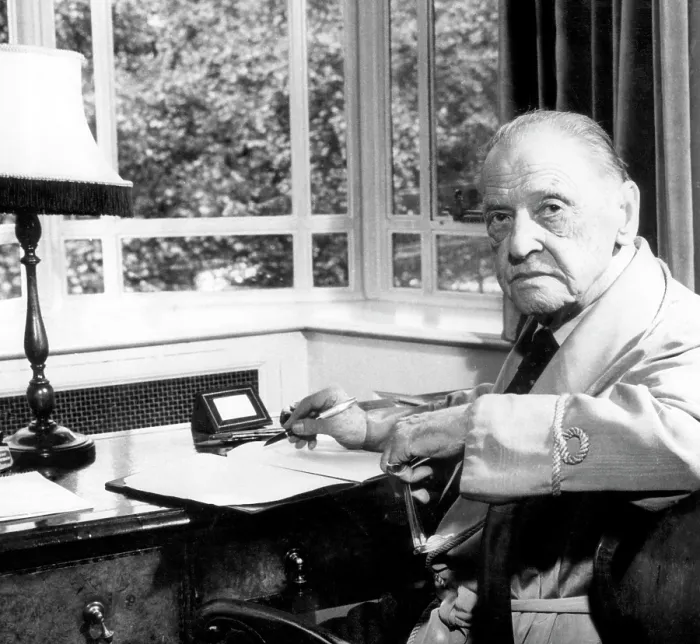 Framed Print : W. Somerset Maugham (1874-1965), English writer. London, England, October, 1961. Courtesy: CSU Archives / Everett Collection Framed Print : W. Somerset Maugham (1874-1965), English writer. London, England, October, 1961. Courtesy: CSU Archives / Everett Collection