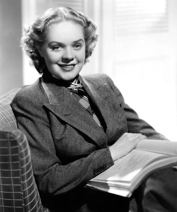 Framed Print : WAKE UP AND LIVE, Alice Faye, in a tweed suit by Gwen Wakeling, 1937. TM and Copyright 20th Century Fox Film Corp. All rights reserved / courtesy Everett Collection Framed Print : WAKE UP AND LIVE, Alice Faye, in a tweed suit by Gwen Wakeling, 1937. TM and Copyright 20th Century Fox Film Corp. All rights reserved / courtesy Everett Collection