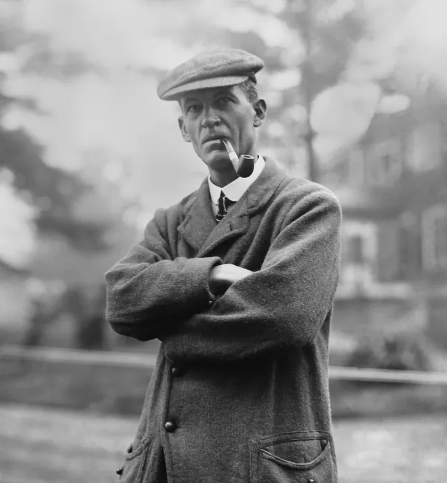 Framed Print : Walter J. Travis, Australian-American amateur golfer c. 1905-1915. He started playing golf in 1896 at the age of 35, in Flushing, New York Framed Print : Walter J. Travis, Australian-American amateur golfer c. 1905-1915. He started playing golf in 1896 at the age of 35, in Flushing, New York