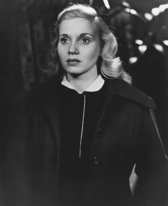 Framed Print : ON THE WATERFRONT, Eva Marie Saint, 1954