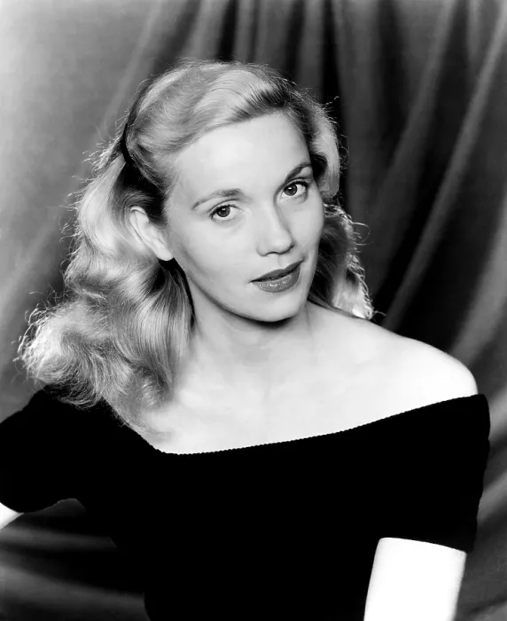 Framed Print : ON THE WATERFRONT, Eva Marie Saint, 1954