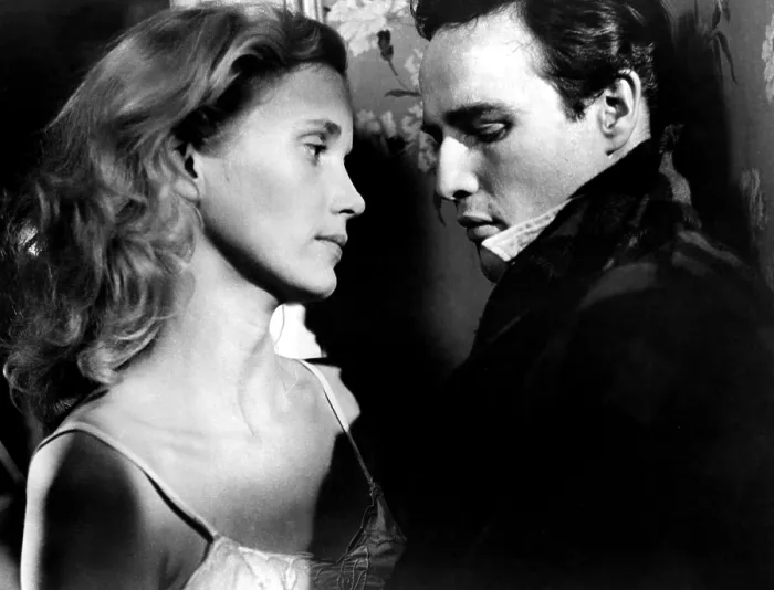 Framed Print : ON THE WATERFRONT, Eva Marie Saint, Marlon Brando, 1954