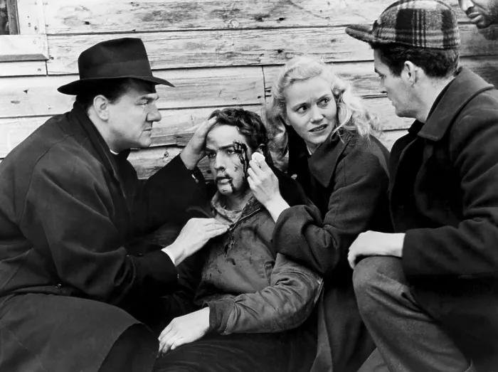 Framed Print : ON THE WATERFRONT, Karl Malden, Marlon Brando, Eva Marie Saint, 1954 Framed Print : ON THE WATERFRONT, Karl Malden, Marlon Brando, Eva Marie Saint, 1954