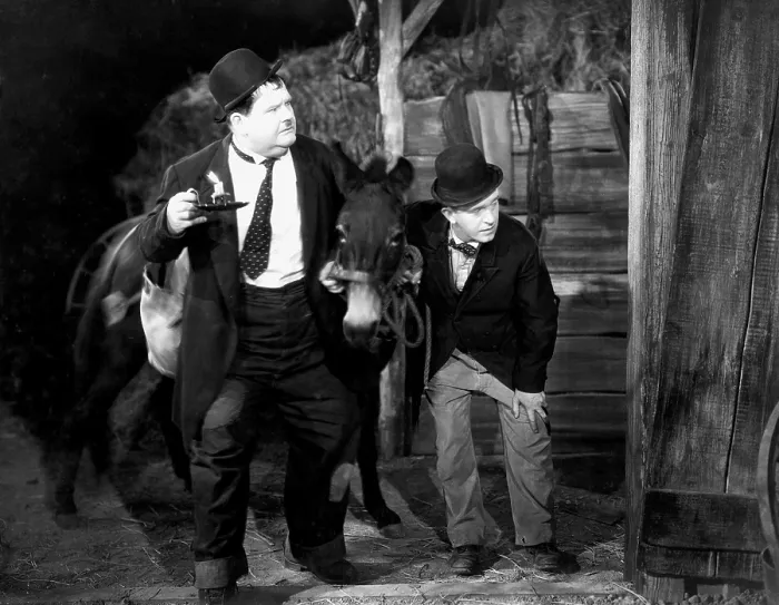 Framed Print : WAY OUT WEST, Oliver Hardy, Stan Laurel [Laurel & Hardy], 1937