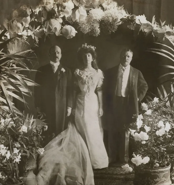 Framed Print : Wedding portrait of Alice Roosevelt-Longworth and Nicholas Longworth, with the brides father. President Theodore Roosevelt, stands stiffly apart from his daughter Framed Print : Wedding portrait of Alice Roosevelt-Longworth and Nicholas Longworth, with the brides father. President Theodore Roosevelt, stands stiffly apart from his daughter