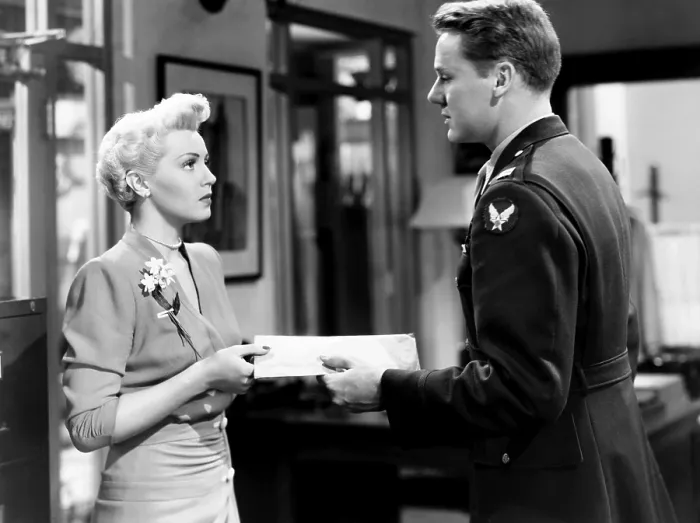 Framed Print : WEEKEND AT THE WALDORF, from left, Lana Turner, Van Johnson, 1945