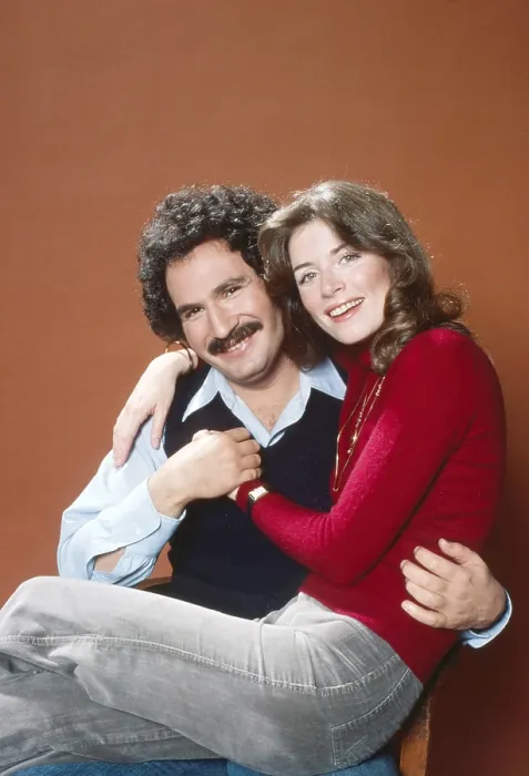 Framed Print : WELCOME BACK, KOTTER, from left, Gabe Kaplan, Marcia Strassman, 1975-79