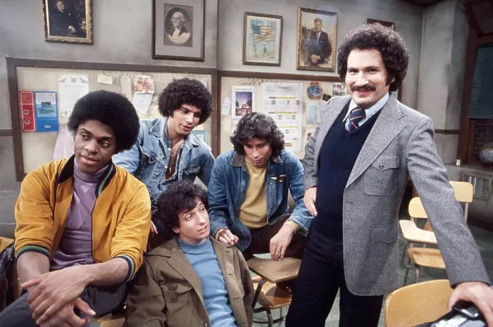 Framed Print : WELCOME BACK, KOTTER, from left, Lawrence Hilton-Jacobs, Robert Hegyes (back), Ron Palillo, John Travolta, Gabe Kaplan, 1975-79 (1976 photo) Framed Print : WELCOME BACK, KOTTER, from left, Lawrence Hilton-Jacobs, Robert Hegyes (back), Ron Palillo, John Travolta, Gabe Kaplan, 1975-79 (1976 photo)