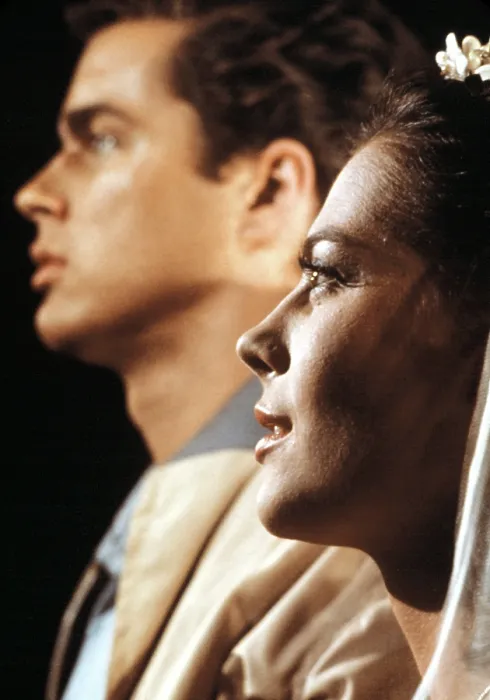 Framed Print : WEST SIDE STORY, Richard Beymer, Natalie Wood, 1961