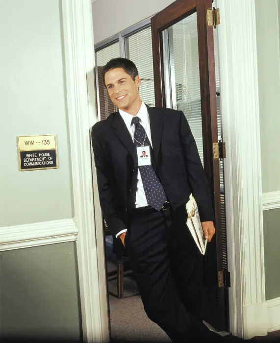 Framed Print : THE WEST WING, Rob Lowe, 1999