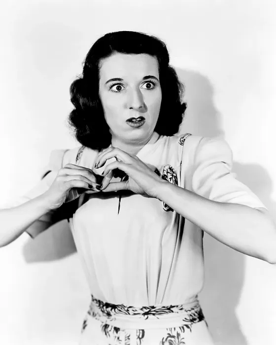 Framed Print : WHO DONE IT?, Mary Wickes, 1942