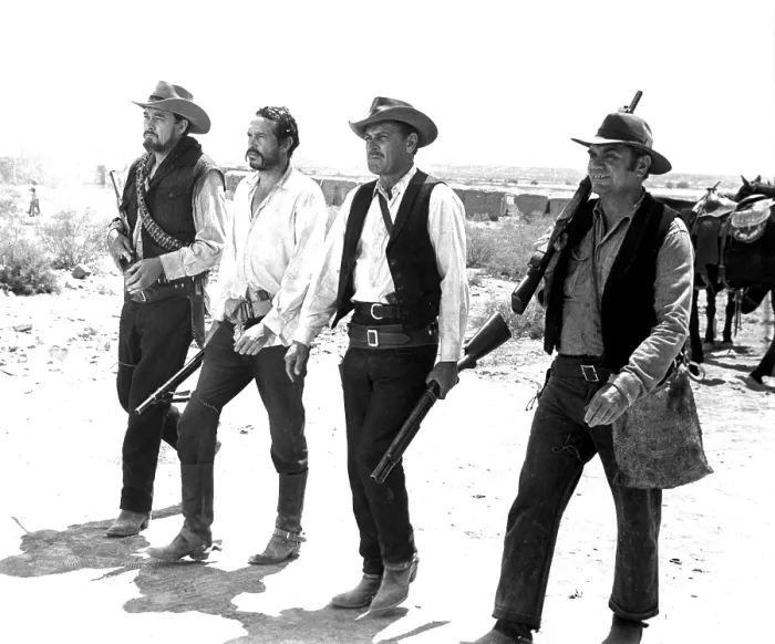 Framed Print : THE WILD BUNCH, Ben Johnson, Warren Oates, William Holden, Ernest Borgnine, 1969
