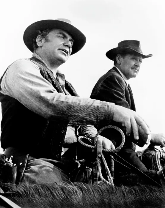 Framed Print : THE WILD BUNCH, from left: Ernest Borgnine, William Holden, 1969