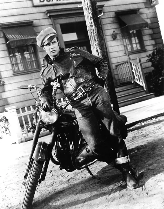 Framed Print : THE WILD ONE, Marlon Brando, 1953 Framed Print : THE WILD ONE, Marlon Brando, 1953