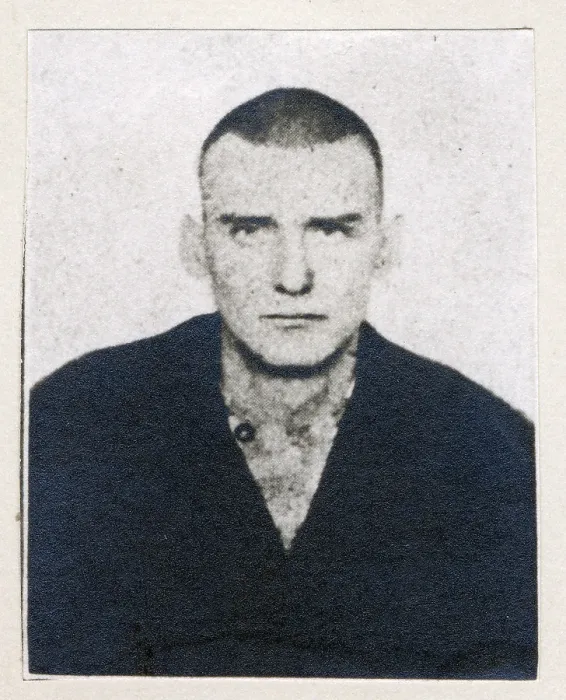 Framed Print : Wild West. Dave Merrill, mug shot, in prison garb, 1902