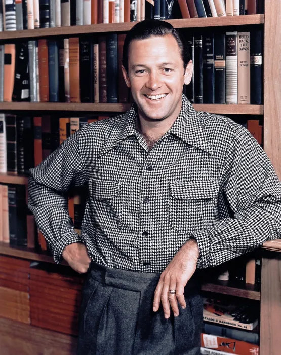 Framed Print : WILLIAM HOLDEN Framed Print : WILLIAM HOLDEN