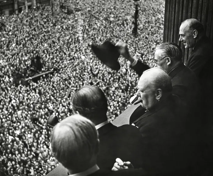 Framed Print : Winston Churchill addressing the crowd at Whitehall during the Victory in Europe celebration. May 8, 1948. - (BSLOC_2014_17_42)