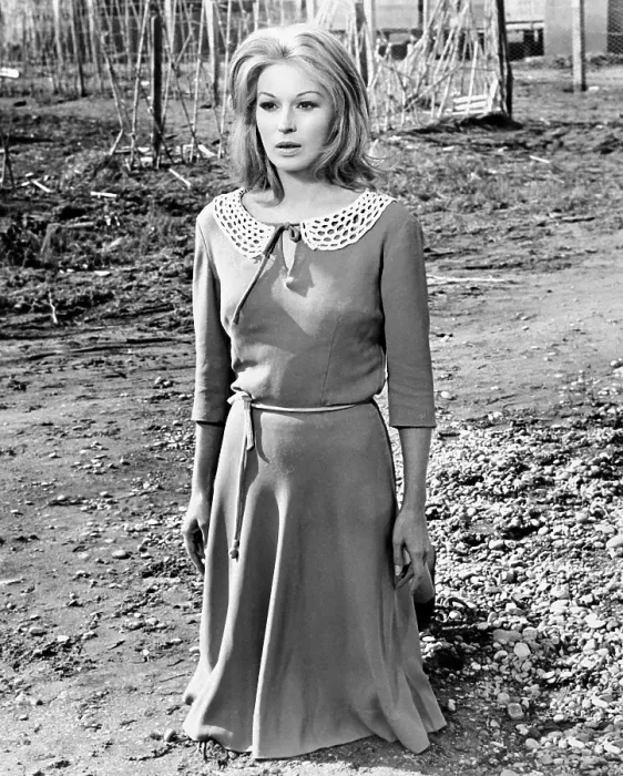Framed Print : THE WITCHES, (aka LE STREGHE), Silvana Mangano, 1967