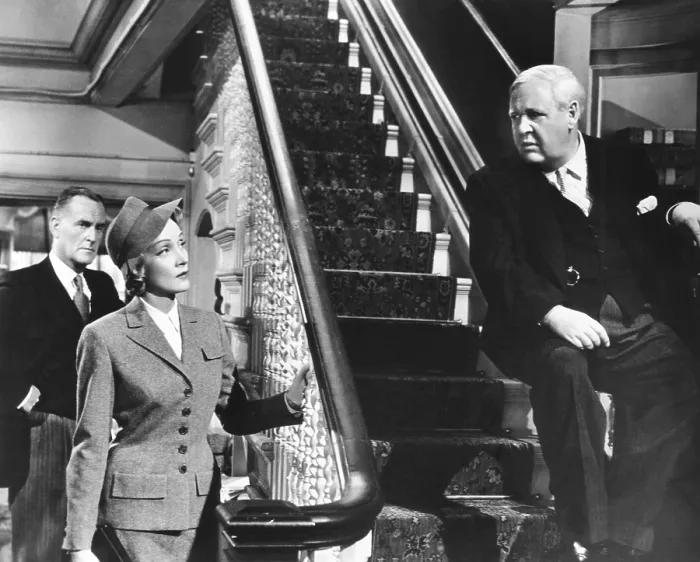 Framed Print : WITNESS FOR THE PROSECUTION, from left: John Williams, Marlene Dietrich, Charles Laughton, 1957