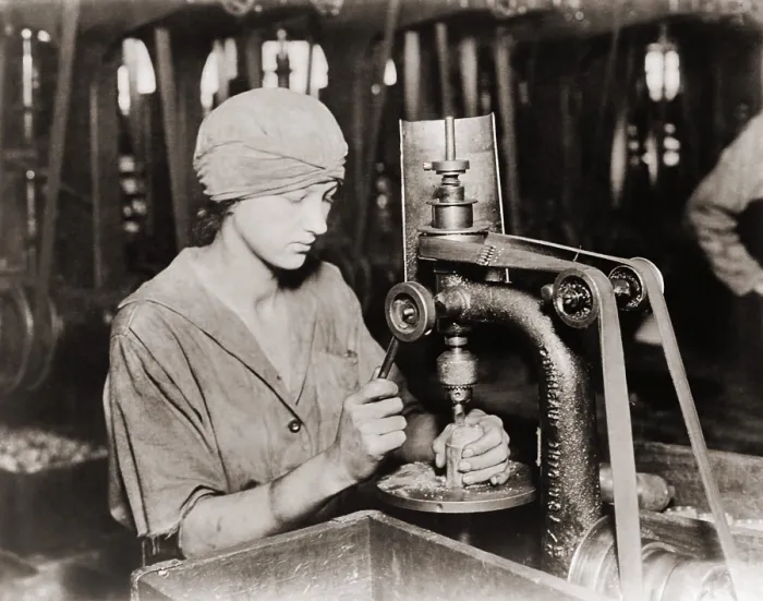 Framed Print : Woman countersinking a detonator tube hole in hand grenade at Westinghouse Electric & Manufacturing. Company, during World War I