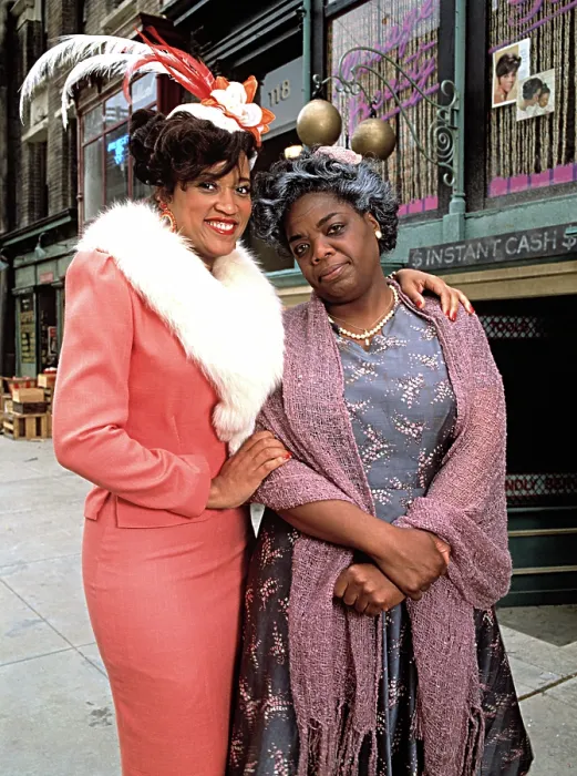 Framed Print : THE WOMEN OF BREWSTER PLACE, Jackee, Oprah Winfrey, 1989 Framed Print : THE WOMEN OF BREWSTER PLACE, Jackee, Oprah Winfrey, 1989