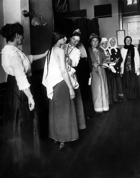 Framed Print : Women immigrants undegoing a physical examination, Ellis Island, New York. ca. November 1910. Courtesy: CSU Archives / Everett Collection Framed Print : Women immigrants undegoing a physical examination, Ellis Island, New York. ca. November 1910. Courtesy: CSU Archives / Everett Collection