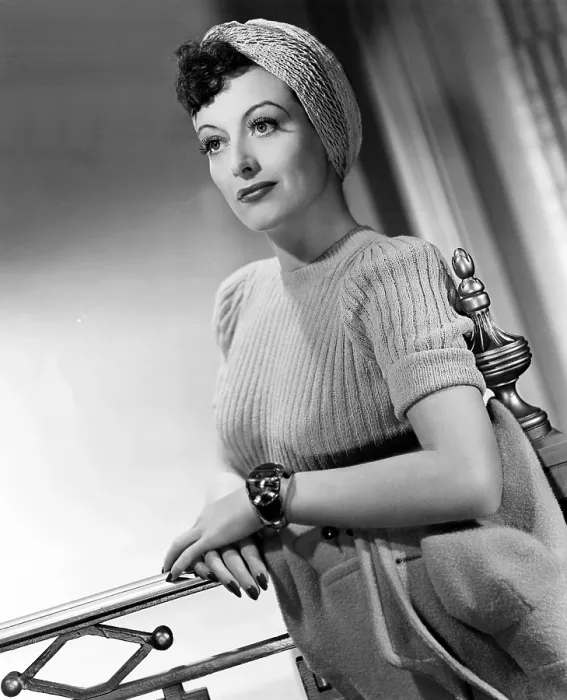 Framed Print : THE WOMEN, Joan Crawford, 1939 Framed Print : THE WOMEN, Joan Crawford, 1939