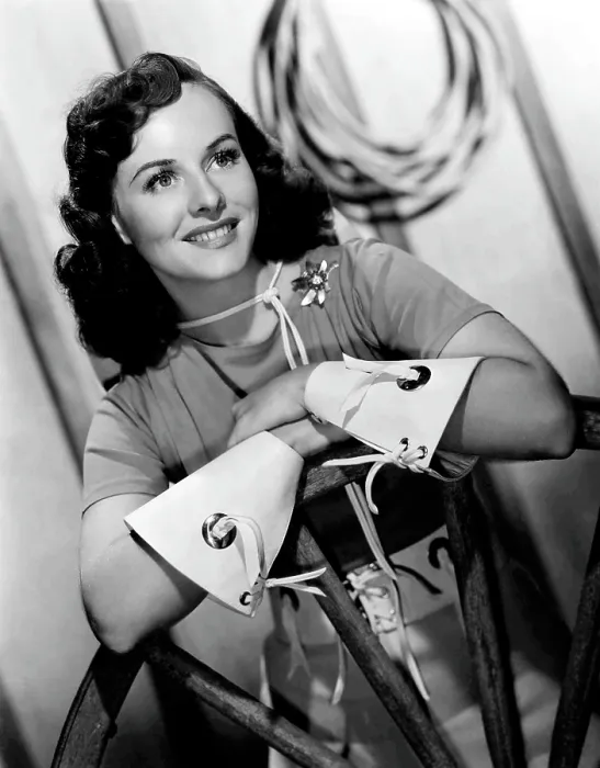 Framed Print : THE WOMEN, Paulette Goddard, 1939 Framed Print : THE WOMEN, Paulette Goddard, 1939