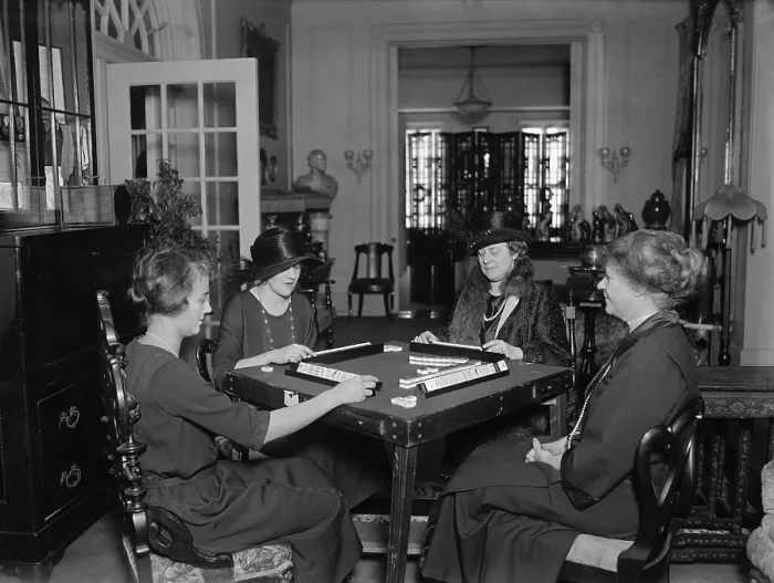Framed Print : Four women playing Mah Jong, Dec. 30, 1922, in Washington, D.C. The first Mahjong sets sold in the U.S. were sold by Abercrombie & Fitch starting in 1920 (BSLOC_2016_8_99)