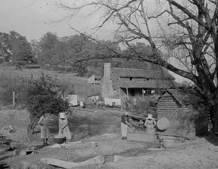 Framed Print : Four women on washday at the Stooksberry Homestead which dates back to the Civil War. In 1933 they traditional used washing methods Framed Print : Four women on washday at the Stooksberry Homestead which dates back to the Civil War. In 1933 they traditional used washing methods