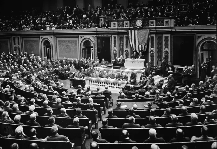 Framed Print : Woodrow Wilson (1856-1924) addressing Congress in 1916 Framed Print : Woodrow Wilson (1856-1924) addressing Congress in 1916