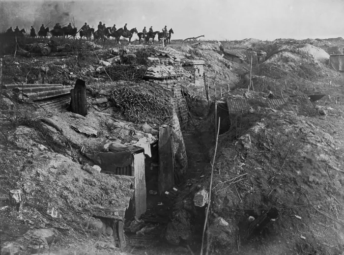 Framed Print : World War 1. Abandoned British trench which was captured by the Germans, who are on horseback in the background. Ca. 1915-18 Framed Print : World War 1. Abandoned British trench which was captured by the Germans, who are on horseback in the background. Ca. 1915-18