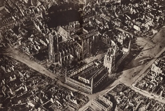 Framed Print : World War 1. Aerial view of the ruins of Ypres, Belgium showing the skeletons of St. Martin's Cathedral and the Cloth Hall