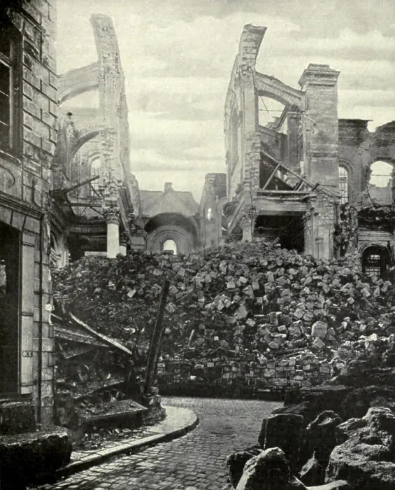 Framed Print : World War 1. Battle of Arras (April 9-12, 1917). The ruins of the Cathedral of Arras, after the battles of April-May 1917. (BSLOC_2013_1_141)