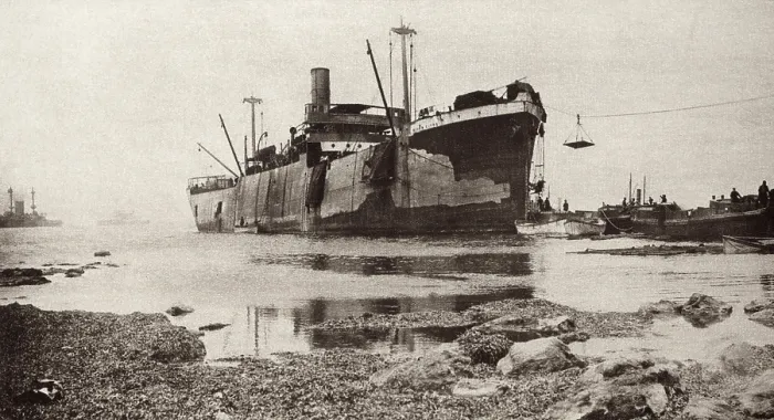 Framed Print : World War 1. The British steamship River Clyde, was run ashore loaded with troops at Seddel-Bahr