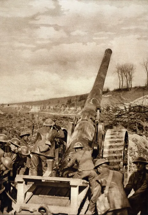 Framed Print : World War 1. A group of soldiers operate modern artillery used by the British on the Somme. The gun had just been loaded and is receiving a final adjustment of aim. Ca. 1916-18 Framed Print : World War 1. A group of soldiers operate modern artillery used by the British on the Somme. The gun had just been loaded and is receiving a final adjustment of aim. Ca. 1916-18