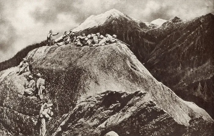 Framed Print : World War 1 in the Italian and Austria Alps Framed Print : World War 1 in the Italian and Austria Alps