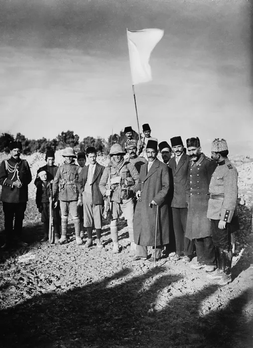 Framed Print : World War 1 in the Middle East. The surrender of Jerusalem to the British Framed Print : World War 1 in the Middle East. The surrender of Jerusalem to the British