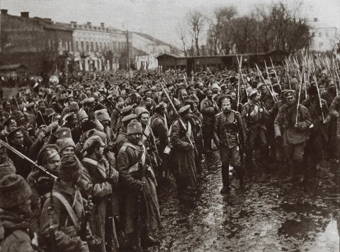 Framed Print : World War 1. Russian troops entering the town of Czernowitz, during the fighting with Austria in the Carpathians. March 1915 Framed Print : World War 1. Russian troops entering the town of Czernowitz, during the fighting with Austria in the Carpathians. March 1915