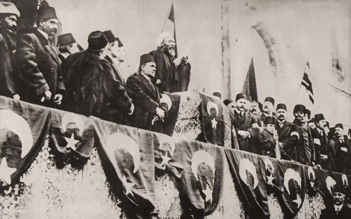 Framed Print : World War 1. The Sheikh ul-Islam proclaiming the Holy War in Istanbul, after the Turkish government formally entered the war on Oct. 28, 1914