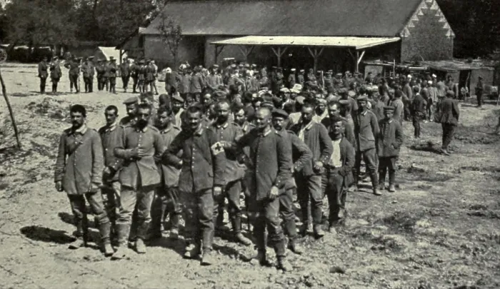 Framed Print : World War 1. Somme Offensive. German prisoners captured by the British during the Somme Offensive, at Meaulte, near Albert. July 1916. (BSLOC_2013_1_118) Framed Print : World War 1. Somme Offensive. German prisoners captured by the British during the Somme Offensive, at Meaulte, near Albert. July 1916. (BSLOC_2013_1_118)