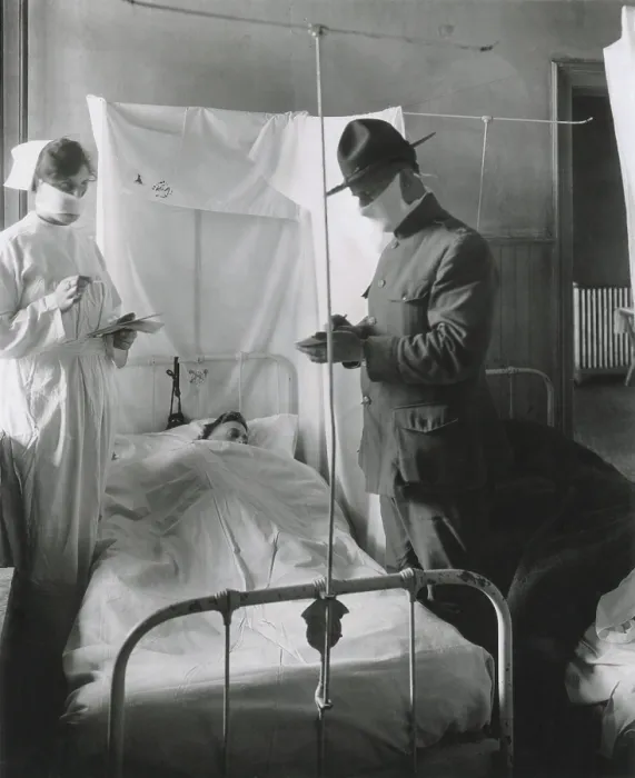 Framed Print : World War 1. Spanish Influenza in American Army hospitals