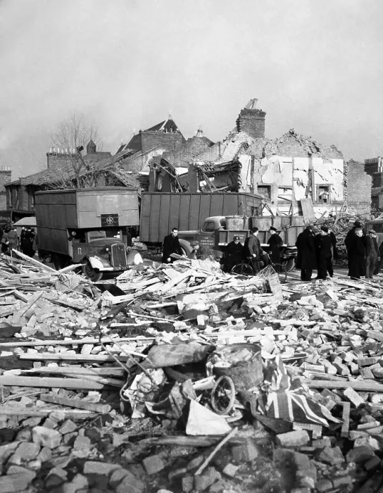 Framed Print : World War 2, Battle of Britain. A Union Jack flag lies among the rubble of homes smashed by a German missile, either a V-1 or V-2. Camberwell Road, London, 1944-45
