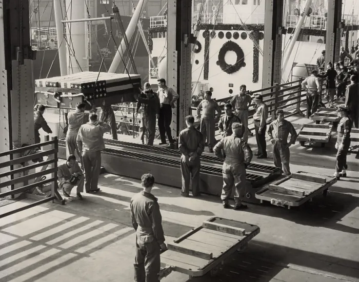 Framed Print : World War 2 dead from European War Cemeteries arriving at Brooklyn Army Base, New York, in 1947. U.S. government transferred dead soldiers bodies at their families request Framed Print : World War 2 dead from European War Cemeteries arriving at Brooklyn Army Base, New York, in 1947. U.S. government transferred dead soldiers bodies at their families request