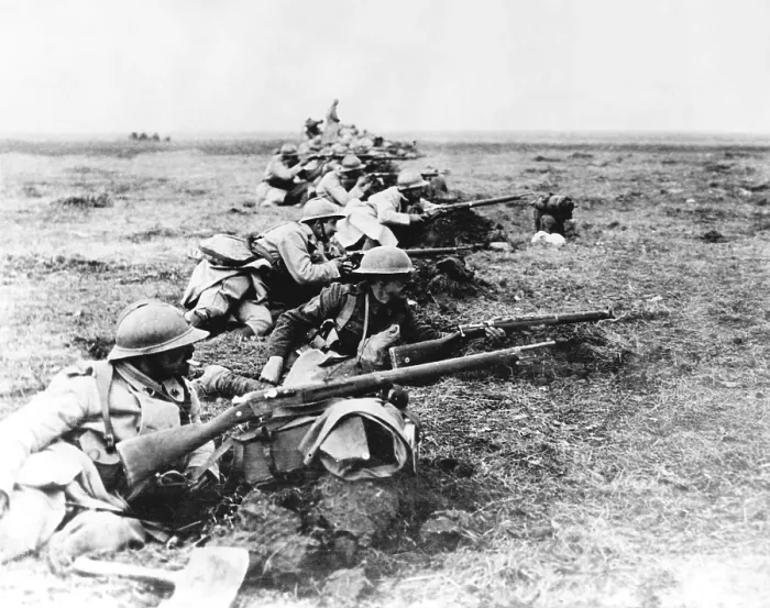 Framed Print : World War I, British and French Troops side by side.. Courtesy: CSU Archives  /  Everett Collection