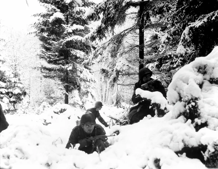 Framed Print : World War II. US Army infantrymen take cover in the snow in the Ardennes, Belgium. Dec 1944-January 1945 Framed Print : World War II. US Army infantrymen take cover in the snow in the Ardennes, Belgium. Dec 1944-January 1945