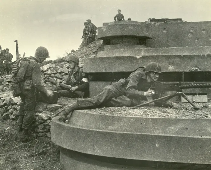 Framed Print : World War II. US Army Rangers Capture French Coastal Gun Position