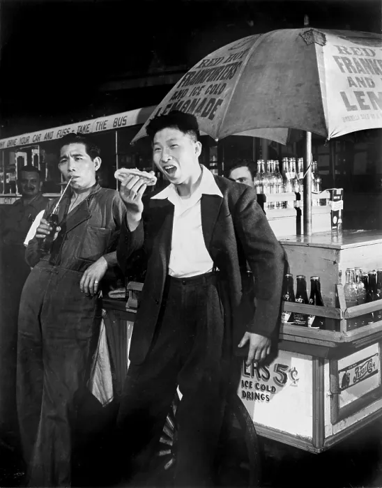 Framed Print : World War II, First Chinese seamen granted shore leave in wartime America, Lee Ah Ding and Yee Chee Ching, Chinese seamen from a British freighter