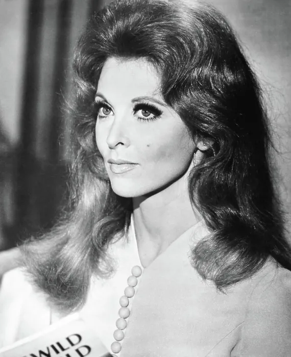 Framed Print : THE WRECKING CREW, Tina Louise, 1969